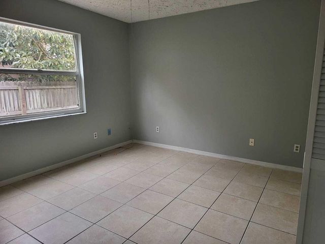 349 SE Fallon Drive, Port St. Lucie, Port St Lucie, FL 34983