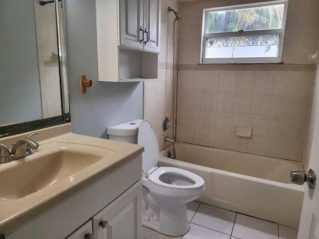 349 SE Fallon Drive, Port St. Lucie, Port St Lucie, FL 34983