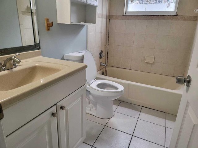 349 SE Fallon Drive, Port St. Lucie, Port St Lucie, FL 34983