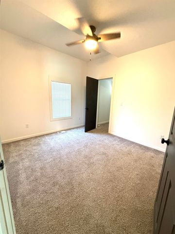 909 W 11th St N, Wichita, KS 67203