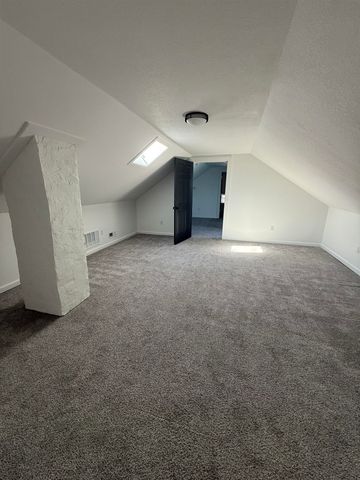 909 W 11th St N, Wichita, KS 67203