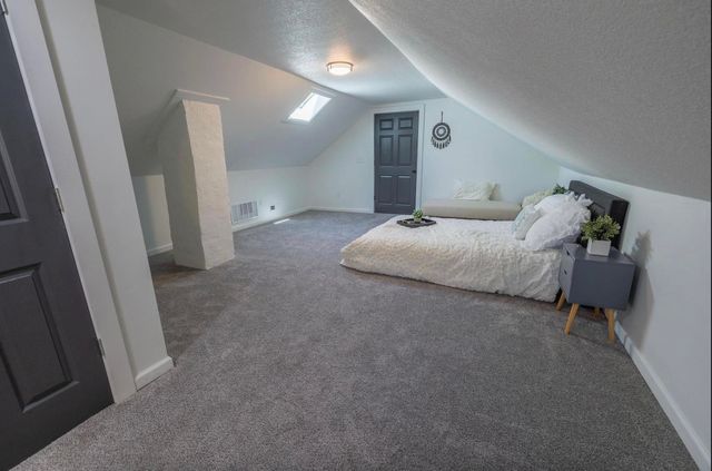 909 W 11th St N, Wichita, KS 67203