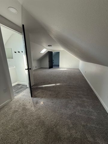 909 W 11th St N, Wichita, KS 67203