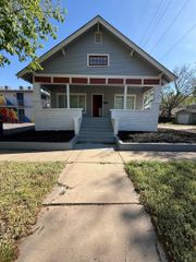 909 W 11th St N, Wichita, KS 67203