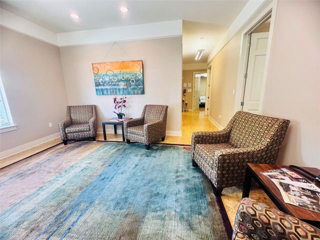 800 Crystal Falls PKWY 1, Leander, TX 78641