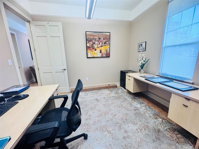 800 Crystal Falls PKWY 1, Leander, TX 78641
