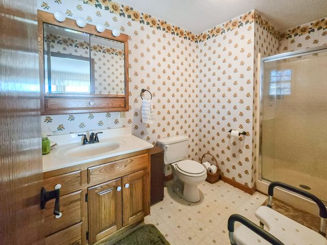 1513 Timber Drive, Cabool, MO 65689