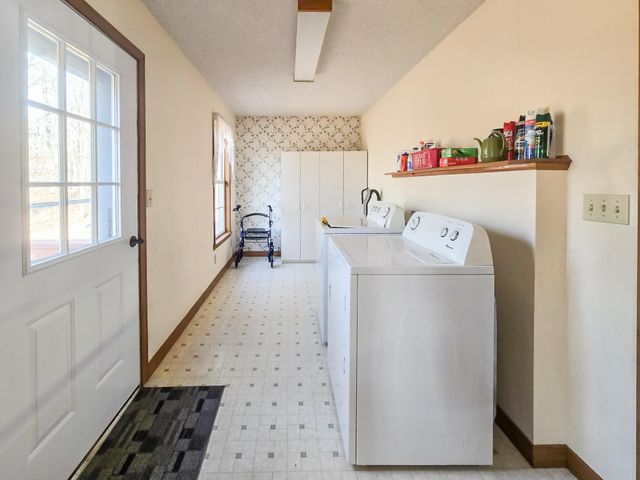 1513 Timber Drive, Cabool, MO 65689