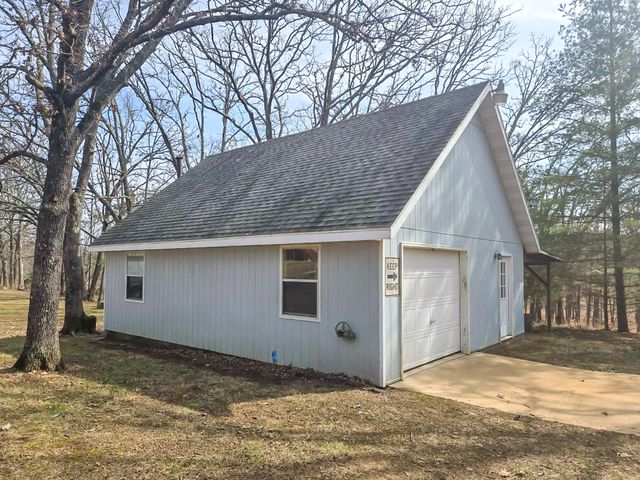 1513 Timber Drive, Cabool, MO 65689