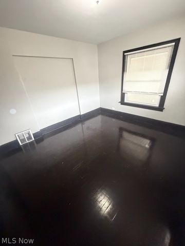 2179 W 106th Street, Cleveland, OH 44102