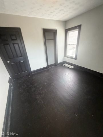 2179 W 106th Street, Cleveland, OH 44102