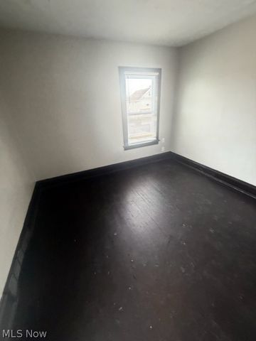 2179 W 106th Street, Cleveland, OH 44102