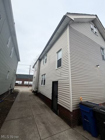 2179 W 106th Street, Cleveland, OH 44102