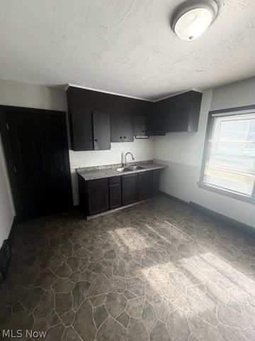 2179 W 106th Street, Cleveland, OH 44102