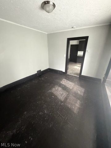 2179 W 106th Street, Cleveland, OH 44102