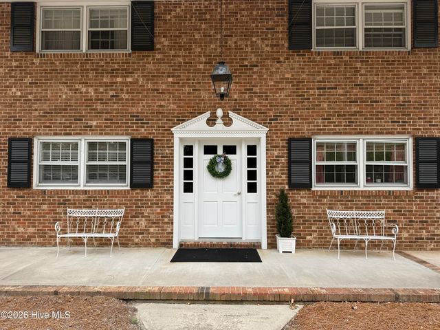 333 Driftwood Circle C, Southern Pines, NC 28387