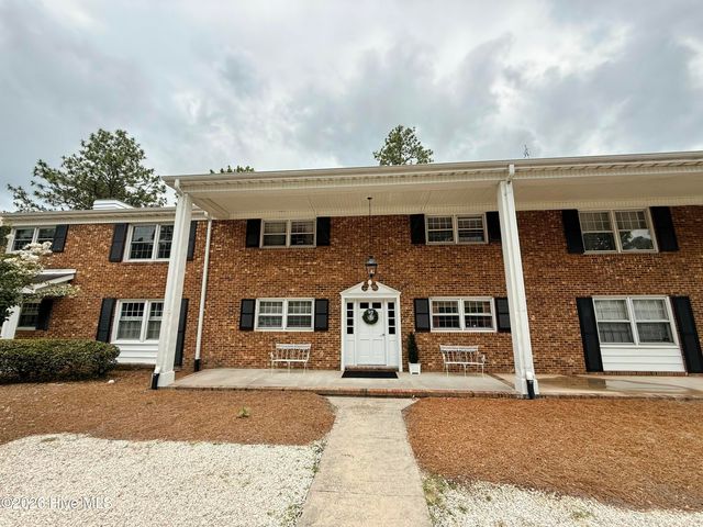 333 Driftwood Circle C, Southern Pines, NC 28387