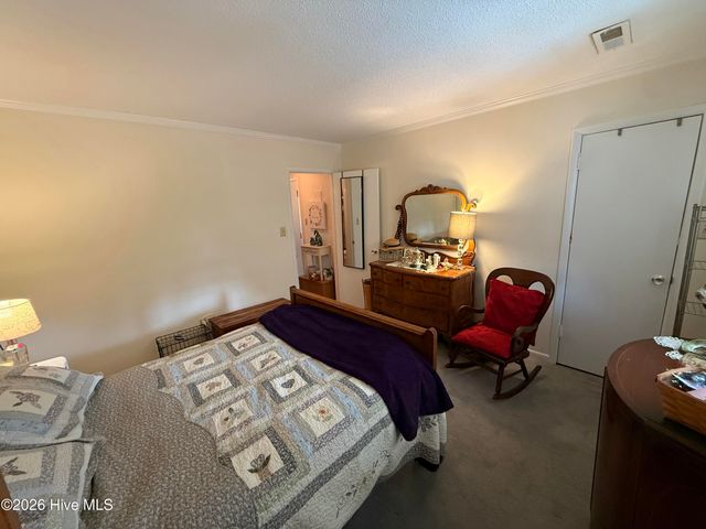 333 Driftwood Circle C, Southern Pines, NC 28387