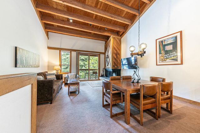 5030 Gold Bend, Truckee, CA 96161