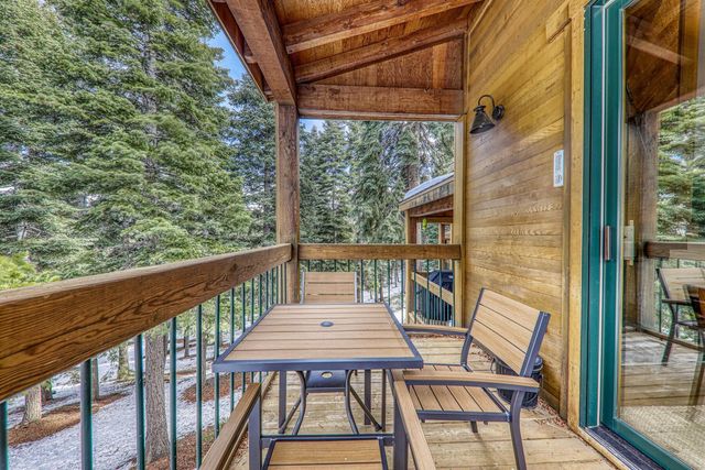 5030 Gold Bend, Truckee, CA 96161