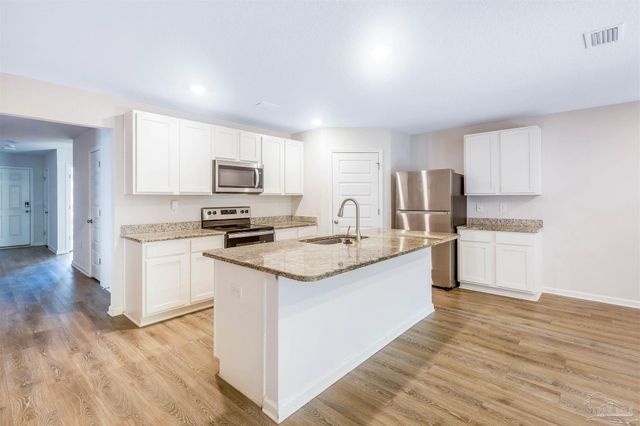 4119 Whitetail Ln, Pensacola, FL 32526