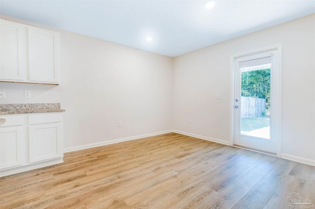 4119 Whitetail Ln, Pensacola, FL 32526