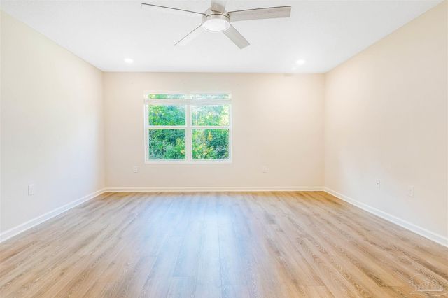 4119 Whitetail Ln, Pensacola, FL 32526