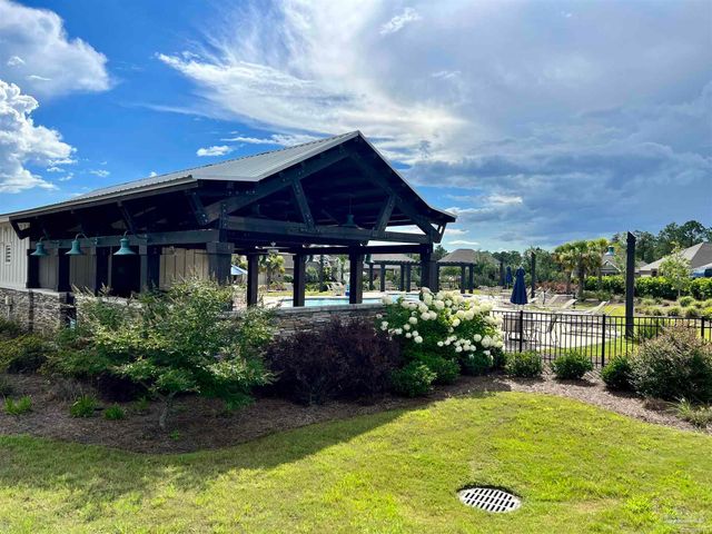 4119 Whitetail Ln, Pensacola, FL 32526