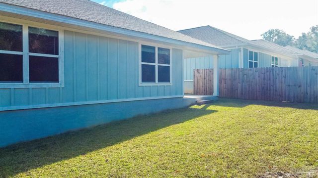 4119 Whitetail Ln, Pensacola, FL 32526