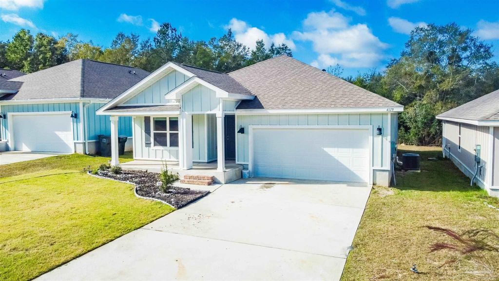 4119 Whitetail Ln, Pensacola, FL 32526