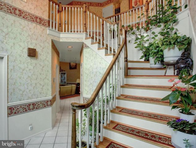 3325 MUIRFIELD DR, Chambersburg, PA 17202