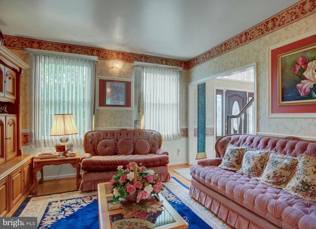 3325 MUIRFIELD DR, Chambersburg, PA 17202