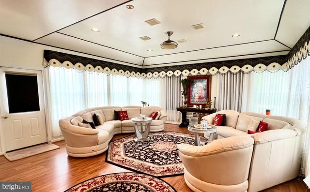 3325 MUIRFIELD DR, Chambersburg, PA 17202