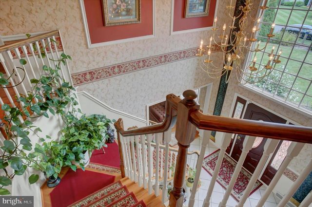 3325 MUIRFIELD DR, Chambersburg, PA 17202