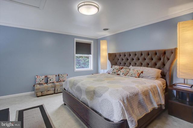 3325 MUIRFIELD DR, Chambersburg, PA 17202