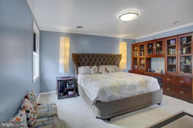 3325 MUIRFIELD DR, Chambersburg, PA 17202