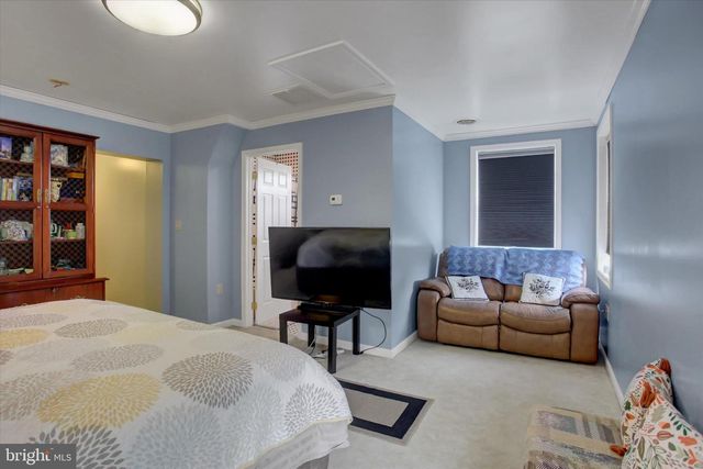 3325 MUIRFIELD DR, Chambersburg, PA 17202