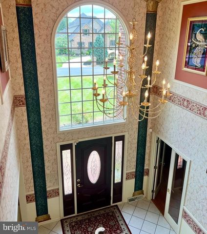 3325 MUIRFIELD DR, Chambersburg, PA 17202