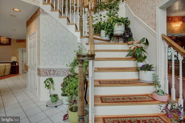 3325 MUIRFIELD DR, Chambersburg, PA 17202