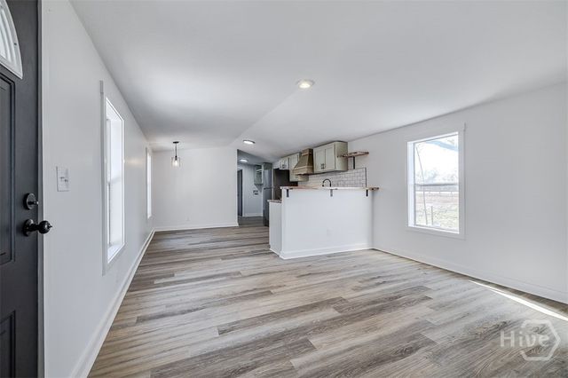 451 Schuman Drive, Bloomingdale, GA 31302