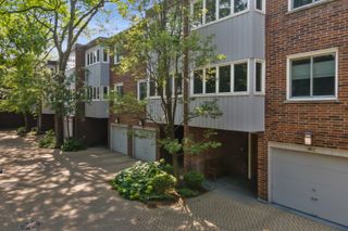 1818 N Sedgwick Street, Chicago, IL 60614