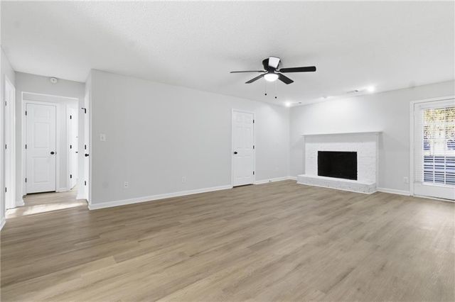 2110 Meadow View Court, Grayson, GA 30017