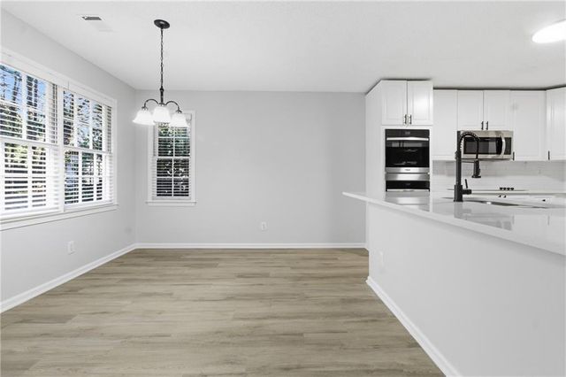 2110 Meadow View Court, Grayson, GA 30017