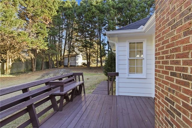 2110 Meadow View Court, Grayson, GA 30017