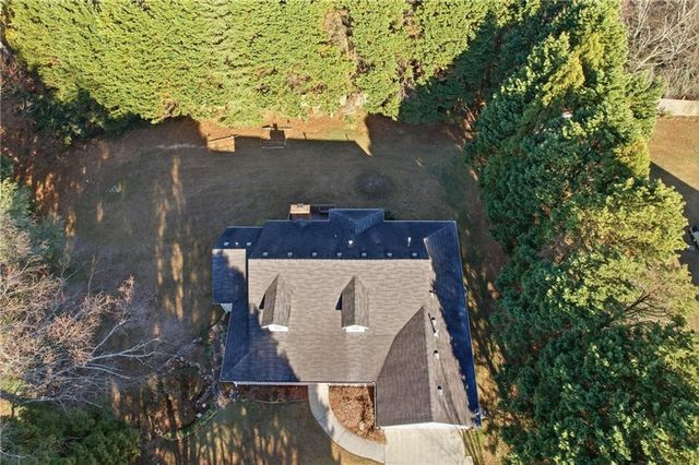 2110 Meadow View Court, Grayson, GA 30017