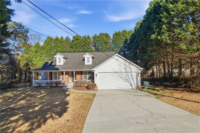 2110 Meadow View Court, Grayson, GA 30017