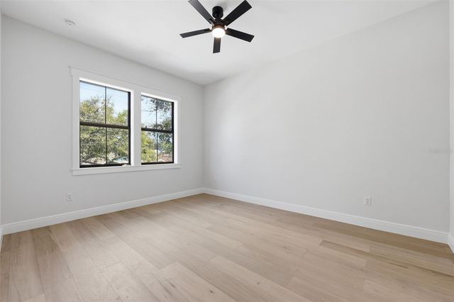 920 W ALFRED STREET, Tampa, FL 33603