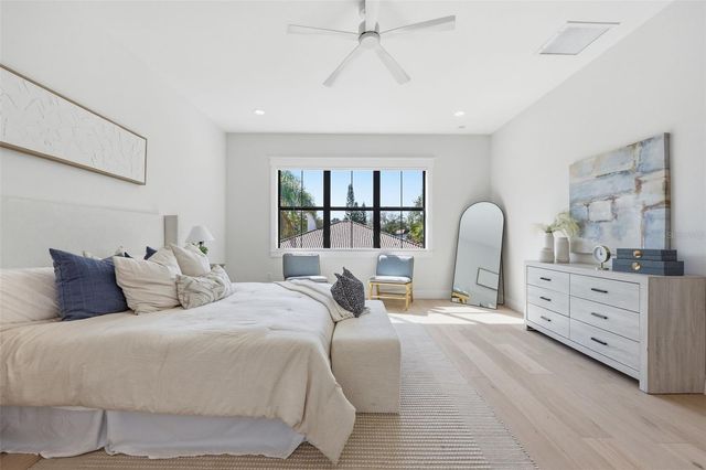 920 W ALFRED STREET, Tampa, FL 33603