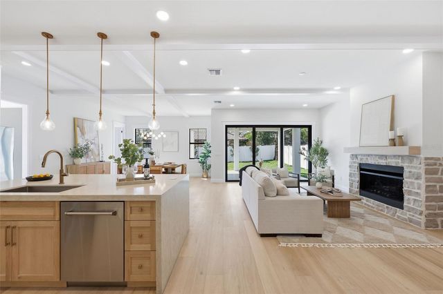 920 W ALFRED STREET, Tampa, FL 33603