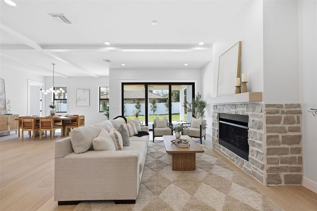 920 W ALFRED STREET, Tampa, FL 33603